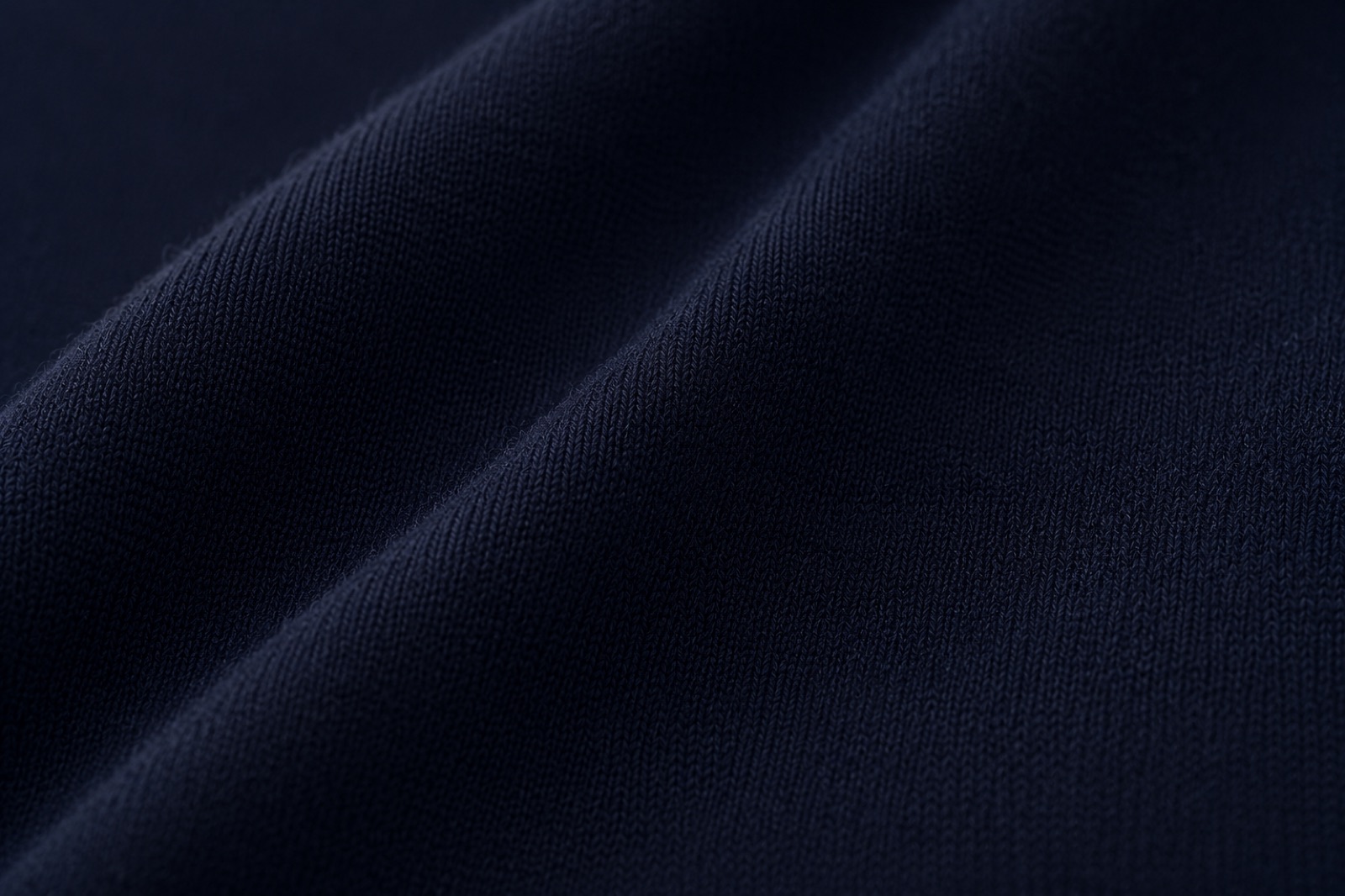 Close view of navy knitted baby cashmere